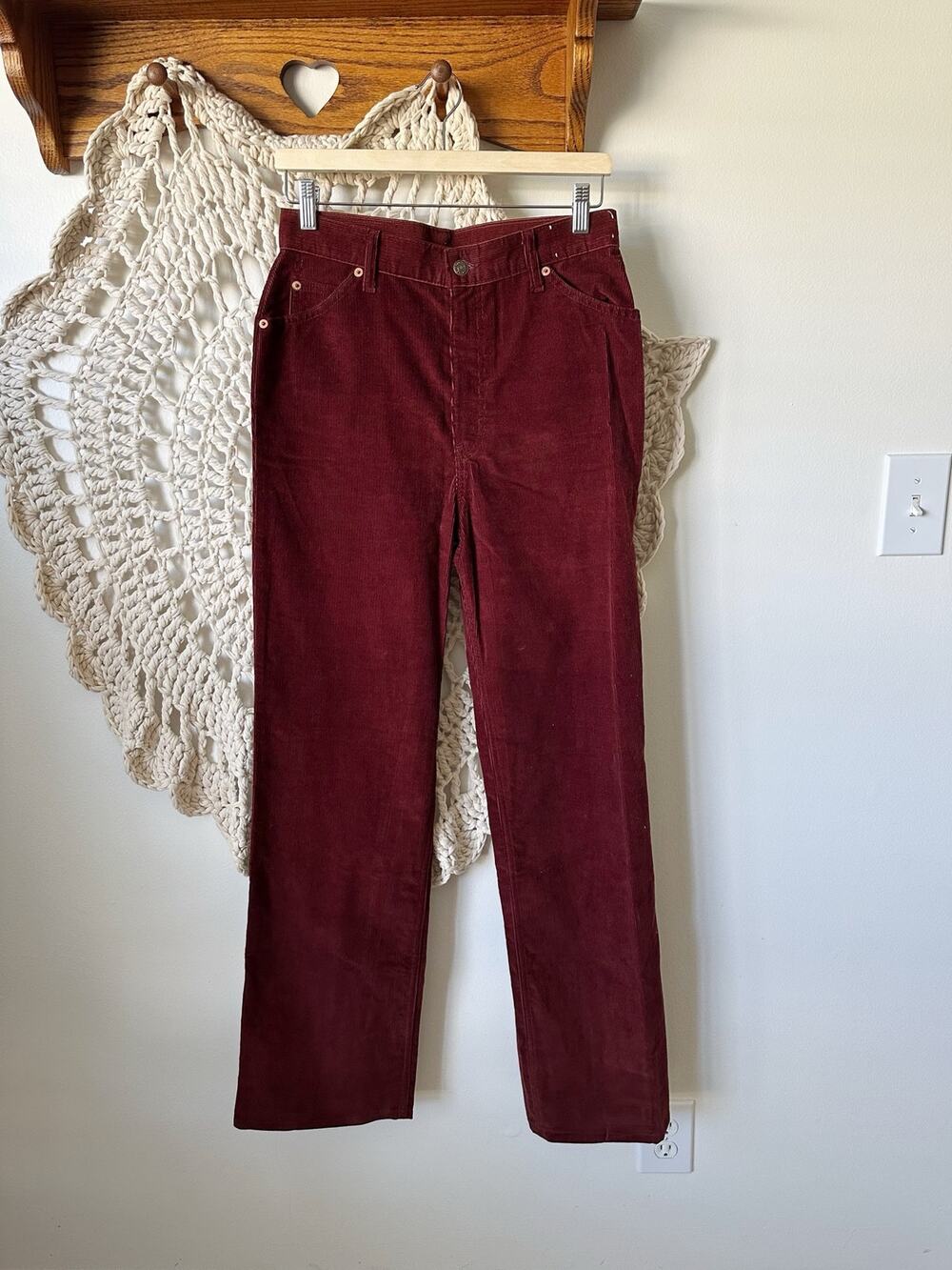 Levi’s Vintage 80s Red Corduroy Straight Leg Pants Size 8/29